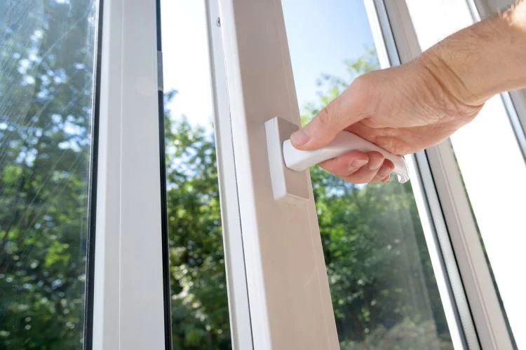 Porte-fenêtre en PVC